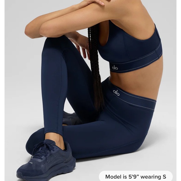 Alo Yoga airlift high waist burgundy truffle black leggings - Picture 2 of 3